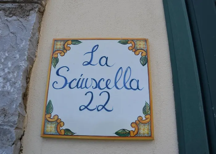 秀塞拉度假屋 度假居 *