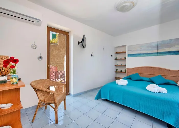 秀塞拉度假屋 度假居 *